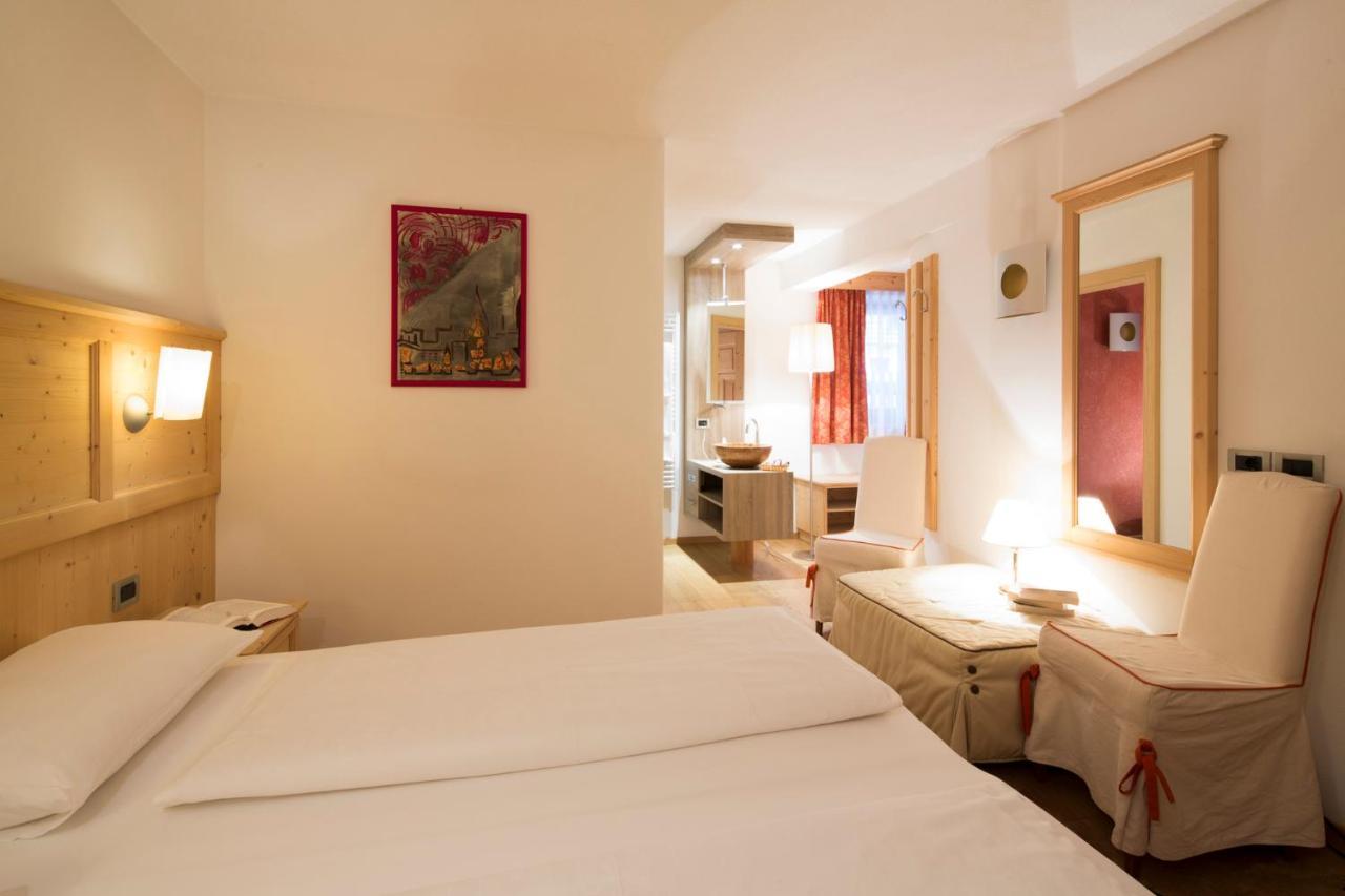 Residence Mugun Corvara In Badia Exterior photo