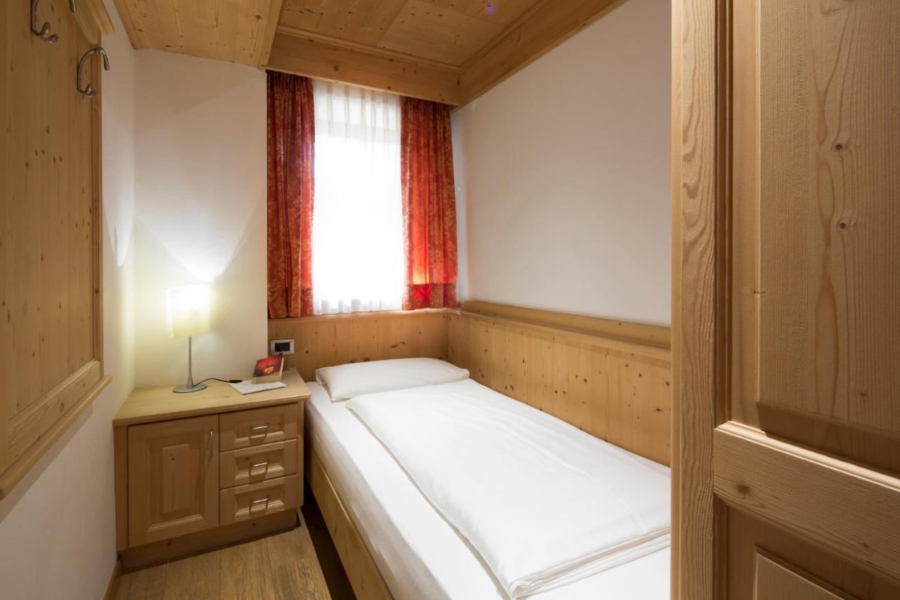 Residence Mugun Corvara In Badia Exterior photo