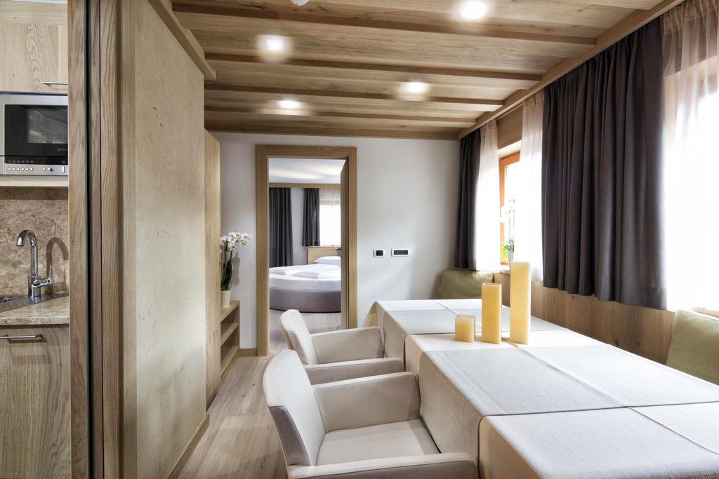 Residence Mugun Corvara In Badia Exterior photo