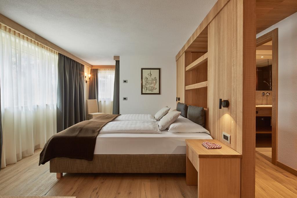 Residence Mugun Corvara In Badia Exterior photo