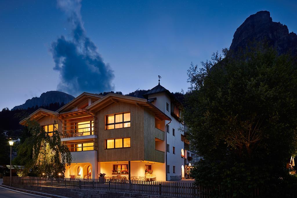 Residence Mugun Corvara In Badia Exterior photo