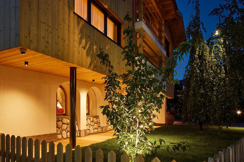 Residence Mugun Corvara In Badia Exterior photo
