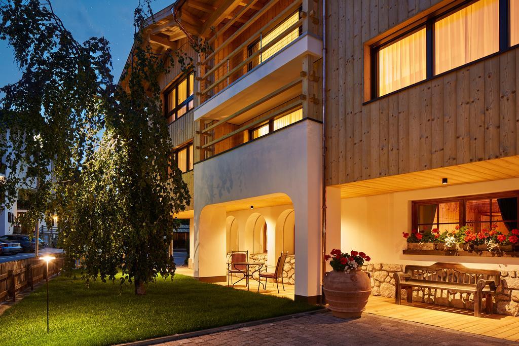 Residence Mugun Corvara In Badia Exterior photo
